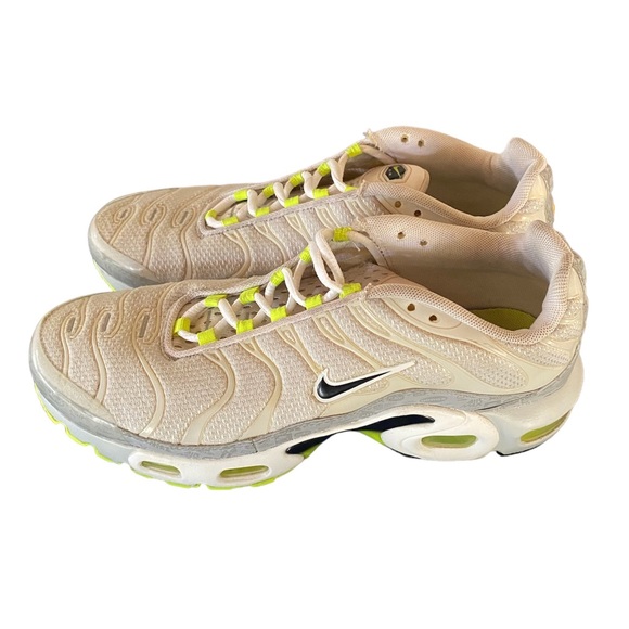 Nike Air Max Plus TN Youth Size 7Y Running Athletic Shoes Sneakers White Yellow - Picture 2 of 6